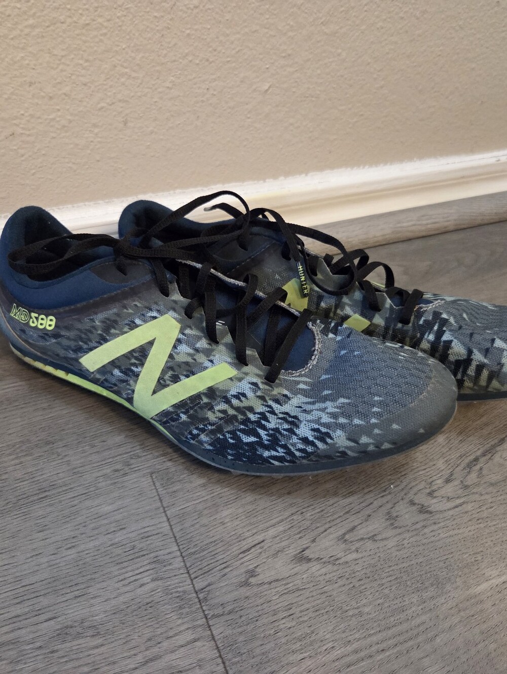 Men's New Balance MD500v5 Track Mid-Distance Running Spikes - Size 9.5